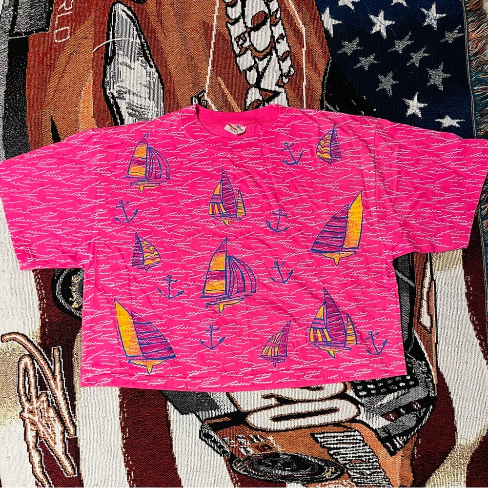 Vintage Lifestyles Cropped Puff Ink AOP Tee (OS)